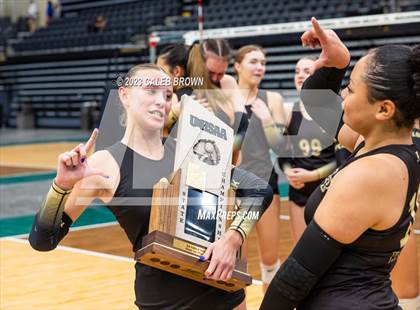 Thumbnail 2 in Lone Peak vs. Skyridge (UHSAA 6A Final) photogallery.