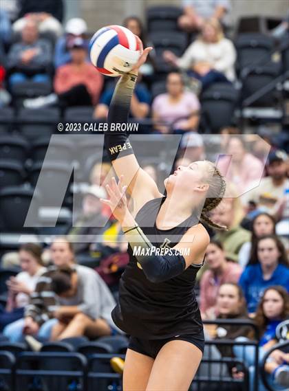 Thumbnail 1 in Lone Peak vs. Skyridge (UHSAA 6A Final) photogallery.