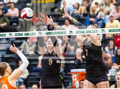 Thumbnail 2 in Lone Peak vs. Skyridge (UHSAA 6A Final) photogallery.
