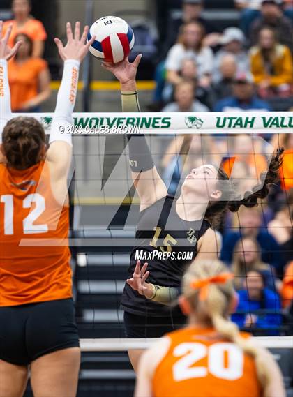 Thumbnail 2 in Lone Peak vs. Skyridge (UHSAA 6A Final) photogallery.