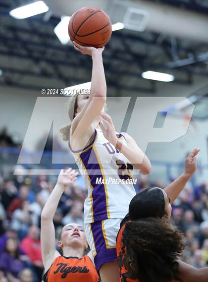 Thumbnail 2 in Marietta vs. Unioto (OHSAA D2 District Semifinal) photogallery.