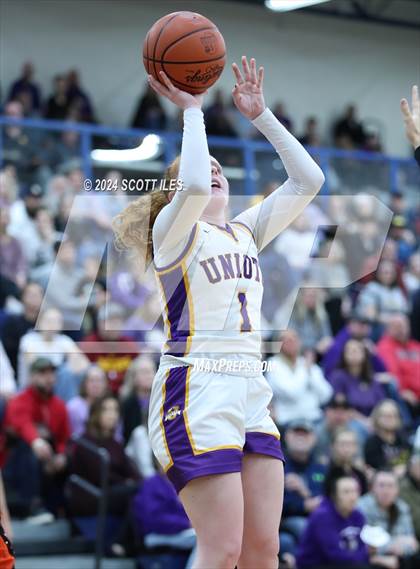 Thumbnail 3 in Marietta vs. Unioto (OHSAA D2 District Semifinal) photogallery.