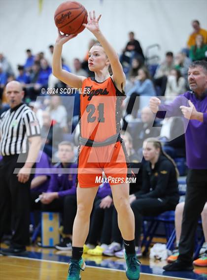 Thumbnail 2 in Marietta vs. Unioto (OHSAA D2 District Semifinal) photogallery.