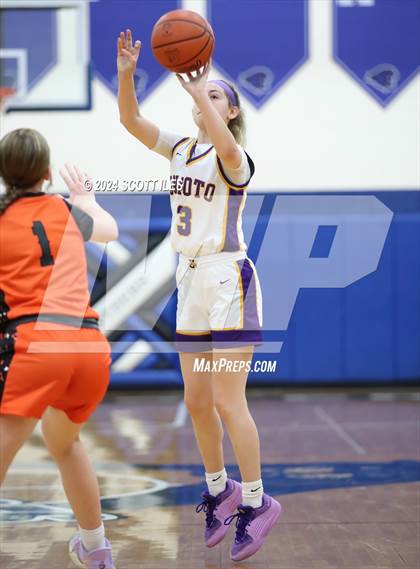 Thumbnail 1 in Marietta vs. Unioto (OHSAA D2 District Semifinal) photogallery.