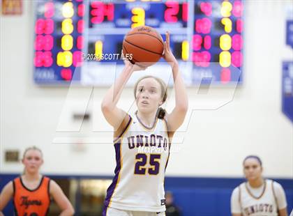 Thumbnail 1 in Marietta vs. Unioto (OHSAA D2 District Semifinal) photogallery.
