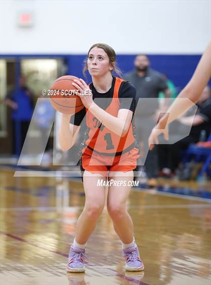 Thumbnail 2 in Marietta vs. Unioto (OHSAA D2 District Semifinal) photogallery.