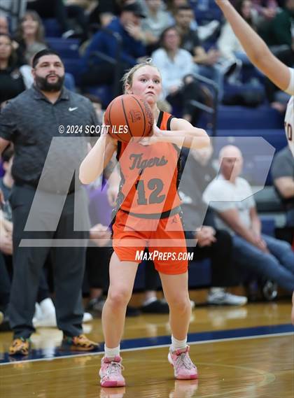 Thumbnail 2 in Marietta vs. Unioto (OHSAA D2 District Semifinal) photogallery.