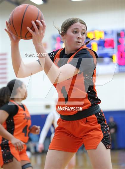 Thumbnail 2 in Marietta vs. Unioto (OHSAA D2 District Semifinal) photogallery.