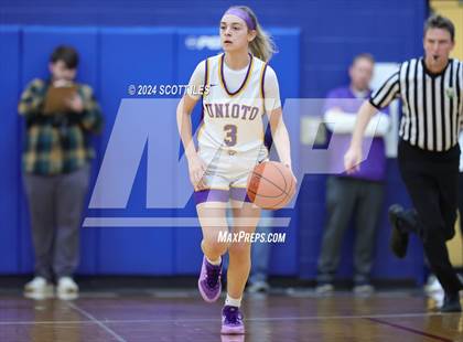 Thumbnail 2 in Marietta vs. Unioto (OHSAA D2 District Semifinal) photogallery.