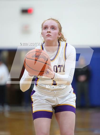 Thumbnail 1 in Marietta vs. Unioto (OHSAA D2 District Semifinal) photogallery.