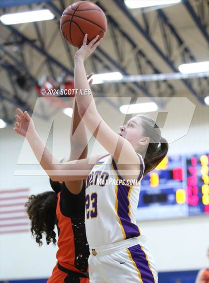 Thumbnail 2 in Marietta vs. Unioto (OHSAA D2 District Semifinal) photogallery.