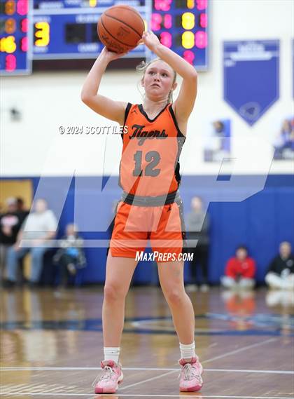 Thumbnail 2 in Marietta vs. Unioto (OHSAA D2 District Semifinal) photogallery.