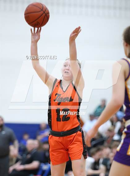 Thumbnail 2 in Marietta vs. Unioto (OHSAA D2 District Semifinal) photogallery.