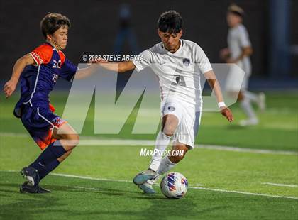 Thumbnail 1 in Legend vs. Cherokee Trail (CHSAA 5A Quarterfinal) photogallery.