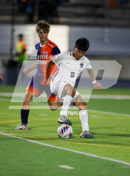 Thumbnail 3 in Legend vs. Cherokee Trail (CHSAA 5A Quarterfinal) photogallery.
