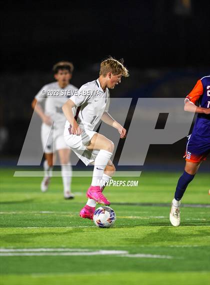 Thumbnail 1 in Legend vs. Cherokee Trail (CHSAA 5A Quarterfinal) photogallery.