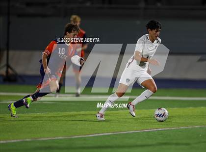 Thumbnail 1 in Legend vs. Cherokee Trail (CHSAA 5A Quarterfinal) photogallery.