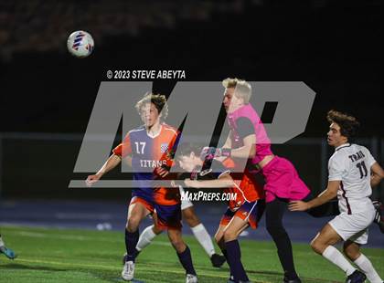 Thumbnail 3 in Legend vs. Cherokee Trail (CHSAA 5A Quarterfinal) photogallery.