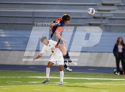 Thumbnail 2 in Legend vs. Cherokee Trail (CHSAA 5A Quarterfinal) photogallery.