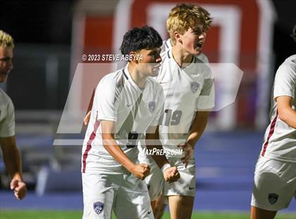 Thumbnail 2 in Legend vs. Cherokee Trail (CHSAA 5A Quarterfinal) photogallery.
