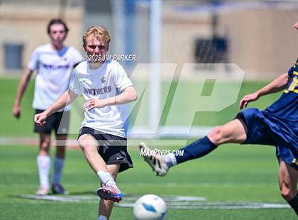 Thumbnail 3 in Liberty Hill vs. Highland Park (UIL 5A Soccer Division II Final) photogallery.
