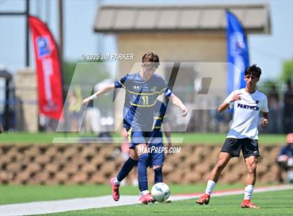 Thumbnail 2 in Liberty Hill vs. Highland Park (UIL 5A Soccer Division II Final) photogallery.