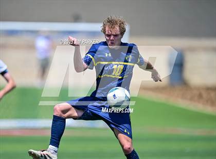 Thumbnail 3 in Liberty Hill vs. Highland Park (UIL 5A Soccer Division II Final) photogallery.