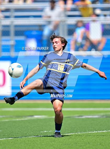 Thumbnail 2 in Liberty Hill vs. Highland Park (UIL 5A Soccer Division II Final) photogallery.