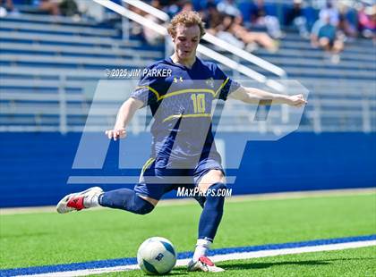 Thumbnail 2 in Liberty Hill vs. Highland Park (UIL 5A Soccer Division II Final) photogallery.