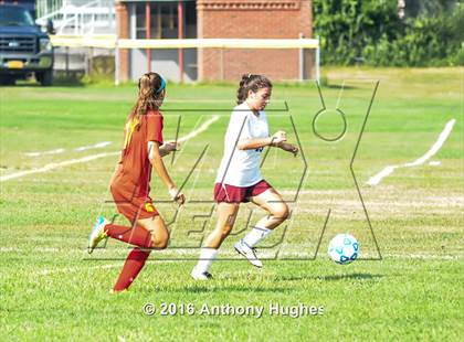 Thumbnail 3 in Sacred Heart vs Garden City photogallery.