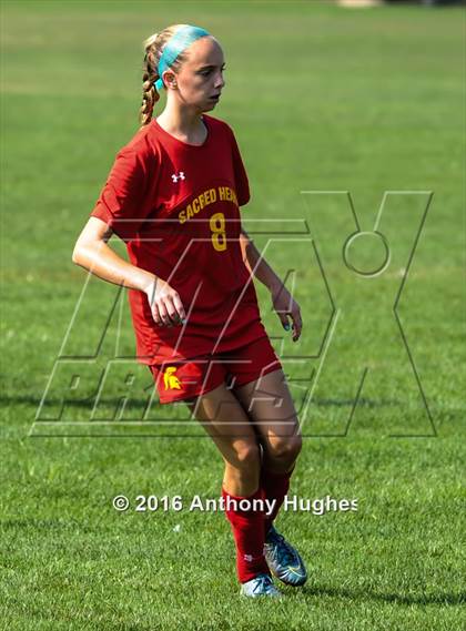 Thumbnail 3 in Sacred Heart vs Garden City photogallery.