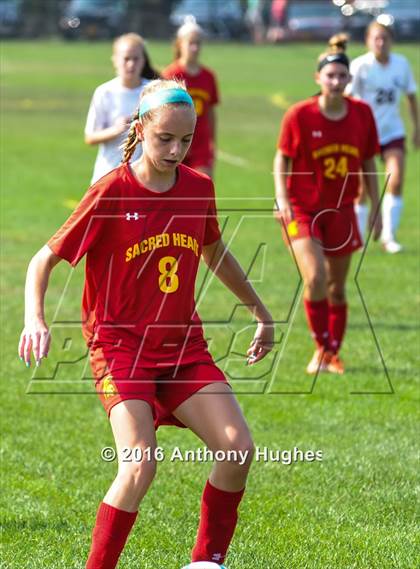 Thumbnail 3 in Sacred Heart vs Garden City photogallery.