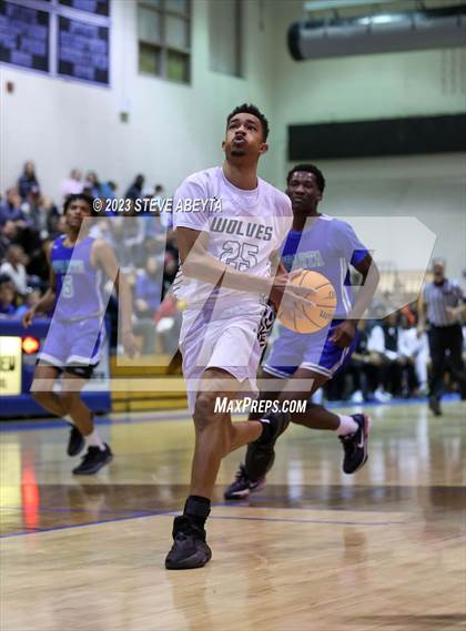 Thumbnail 2 in Grandview vs. Doherty photogallery.