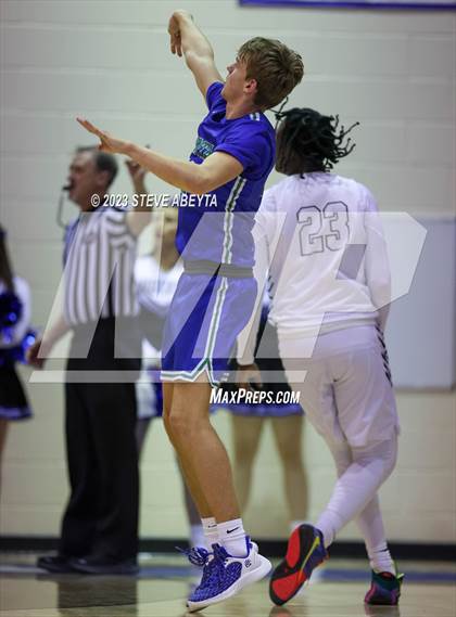 Thumbnail 3 in Grandview vs. Doherty photogallery.