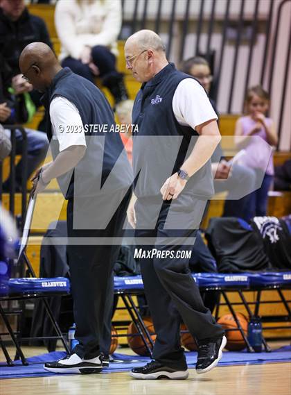 Thumbnail 2 in Grandview vs. Doherty photogallery.