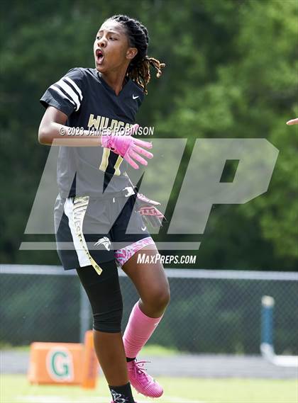 Thumbnail 3 in Fleming Island vs Western (FHSAA 2A Semifinal) photogallery.