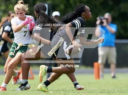 Thumbnail 2 in Fleming Island vs Western (FHSAA 2A Semifinal) photogallery.