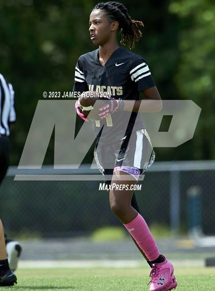 Thumbnail 3 in Fleming Island vs Western (FHSAA 2A Semifinal) photogallery.