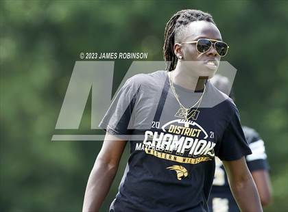 Thumbnail 3 in Fleming Island vs Western (FHSAA 2A Semifinal) photogallery.