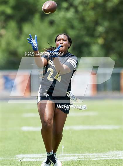 Thumbnail 2 in Fleming Island vs Western (FHSAA 2A Semifinal) photogallery.