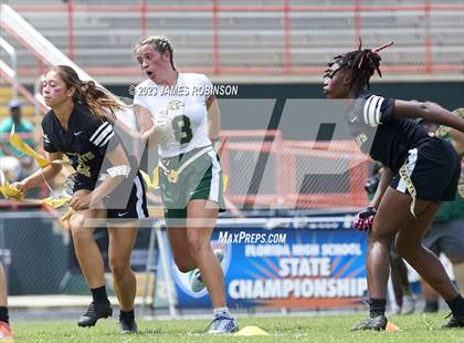 Thumbnail 3 in Fleming Island vs Western (FHSAA 2A Semifinal) photogallery.