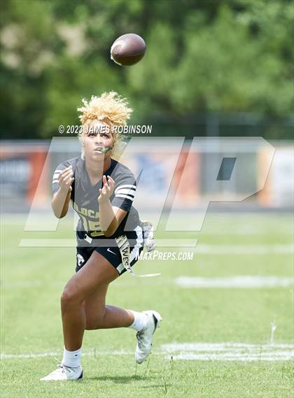 Thumbnail 1 in Fleming Island vs Western (FHSAA 2A Semifinal) photogallery.
