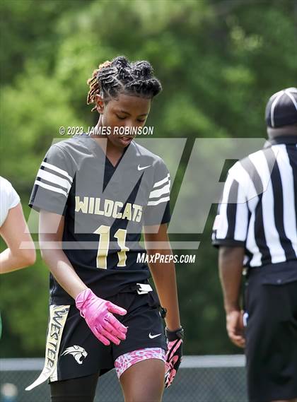 Thumbnail 2 in Fleming Island vs Western (FHSAA 2A Semifinal) photogallery.