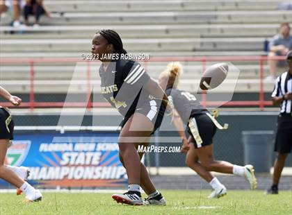 Thumbnail 2 in Fleming Island vs Western (FHSAA 2A Semifinal) photogallery.