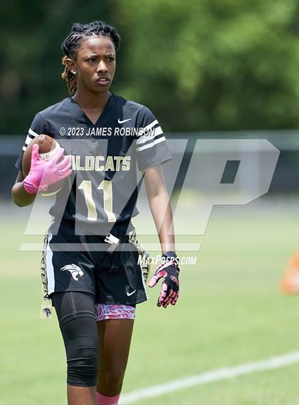 Thumbnail 2 in Fleming Island vs Western (FHSAA 2A Semifinal) photogallery.