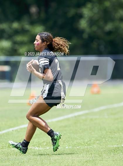 Thumbnail 3 in Fleming Island vs Western (FHSAA 2A Semifinal) photogallery.
