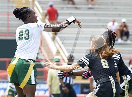 Thumbnail 3 in Fleming Island vs Western (FHSAA 2A Semifinal) photogallery.