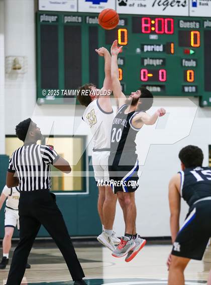 Thumbnail 1 in Union Hill @ Perrin-Whitt (UIL Basketball 1A D1 Region 3 Area) photogallery.
