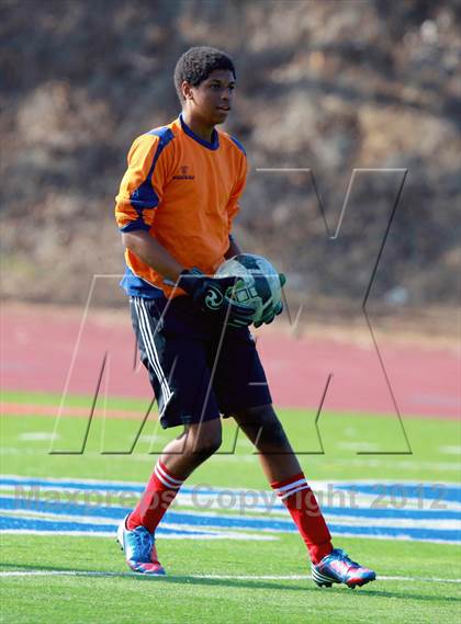 Thumbnail 1 in Central v. San Diego (San Diego City Tournament) photogallery.