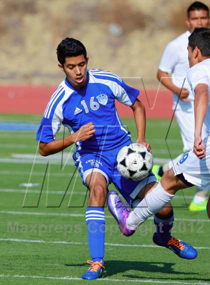 Thumbnail 2 in Central v. San Diego (San Diego City Tournament) photogallery.
